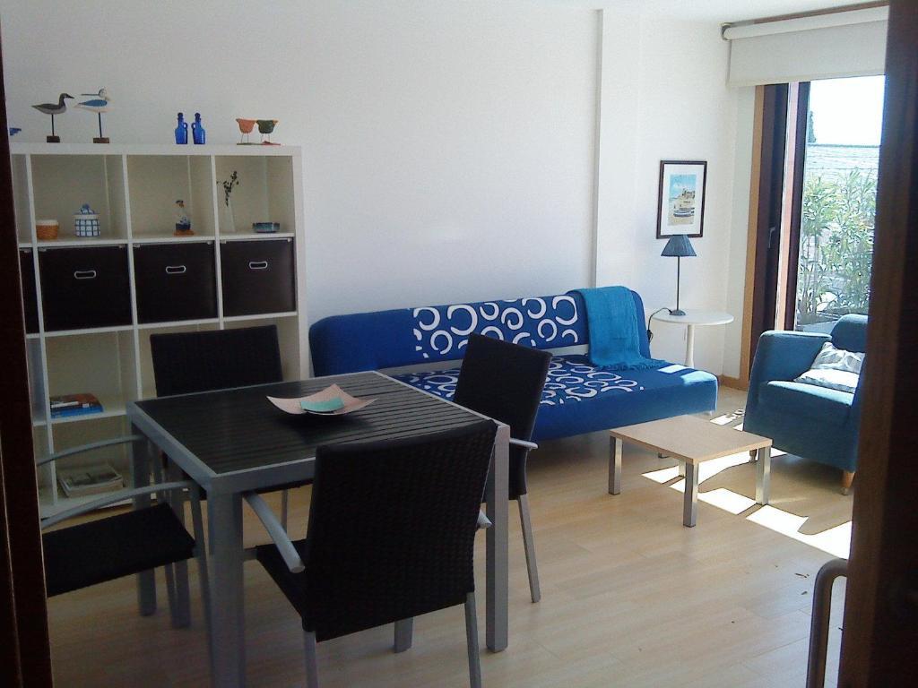 Apartamentos Puerto Basella Вилануева де Ароса Стая снимка